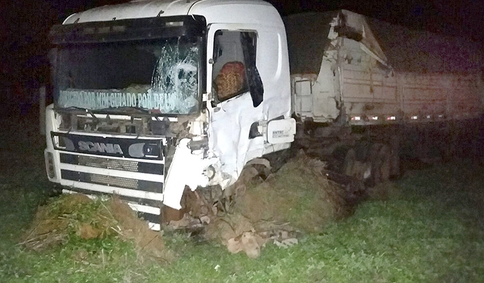 Acidente Entre Carretas Scania BR 163 Entre Sorriso E Lucas Do Rio