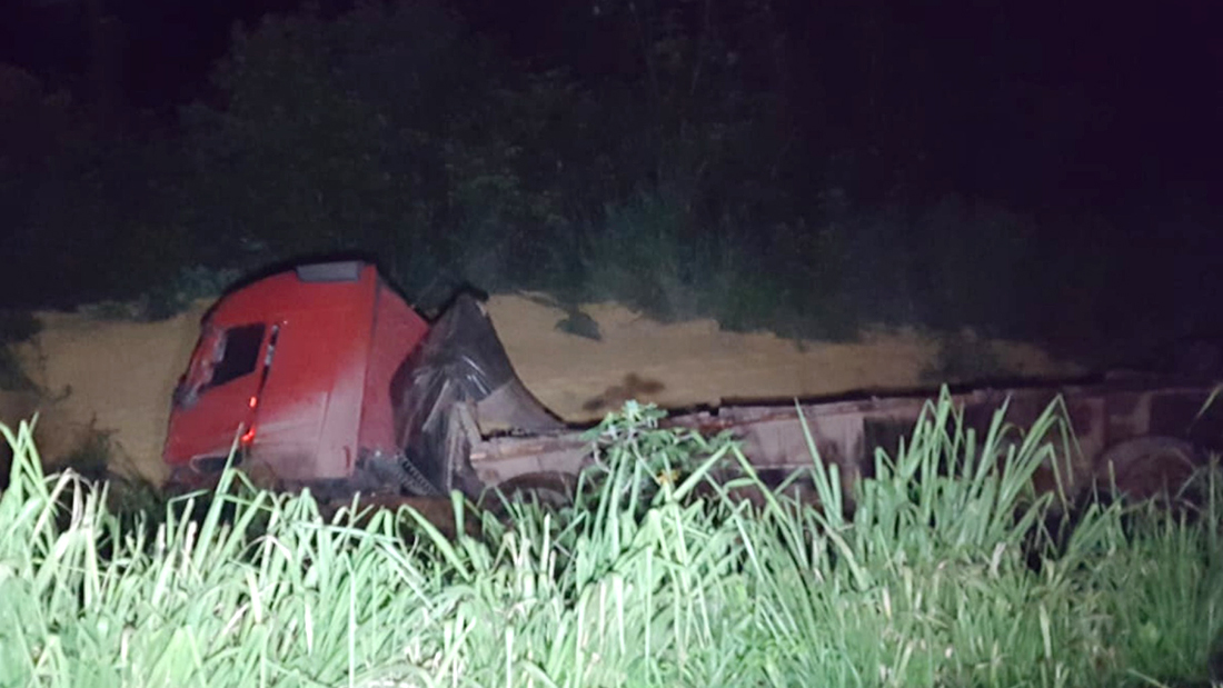 Homem morto na colisão entre carro e carreta em Sorriso é sepultado em