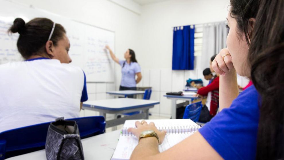 Aulas Nas Escolas Estaduais E Faculdades Em Mato Grosso Podem Ser