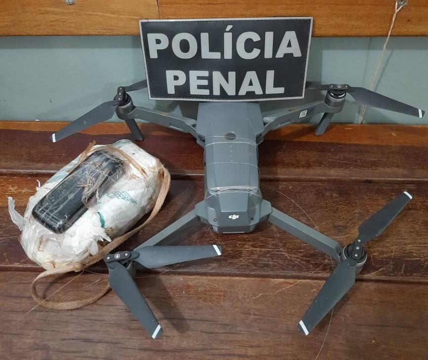 Policiais Derrubam Drone Que Tentava Arremessar Meio Quilo De Droga Em