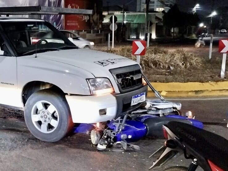 Caminhonete e moto colidem e um fica ferido em Sinop Só Notícias