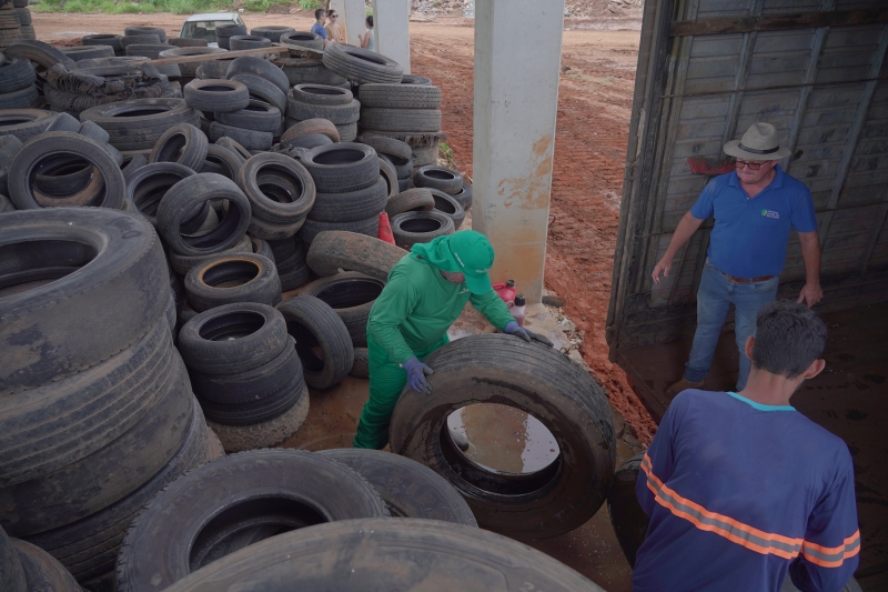 Prefeitura Coleta 1 5 Mil Pneus Descartados Para Reciclagem Em Lucas Do