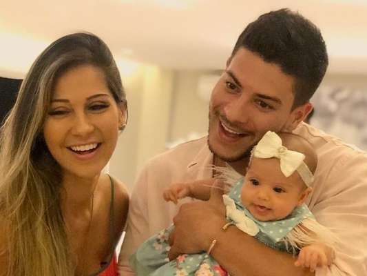 Mayra Cardi Anuncia Fim Do Casamento Com Arthur Aguiar So Noticias