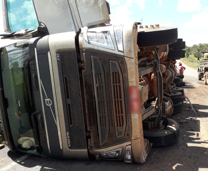 Há mesmo risco de acidente com carreta arqueada no tombador? - Blog do  Caminhoneiro