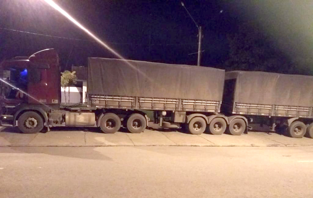 PM recupera carreta roubada com carga de bebidas na Zona Norte, Rio de  Janeiro