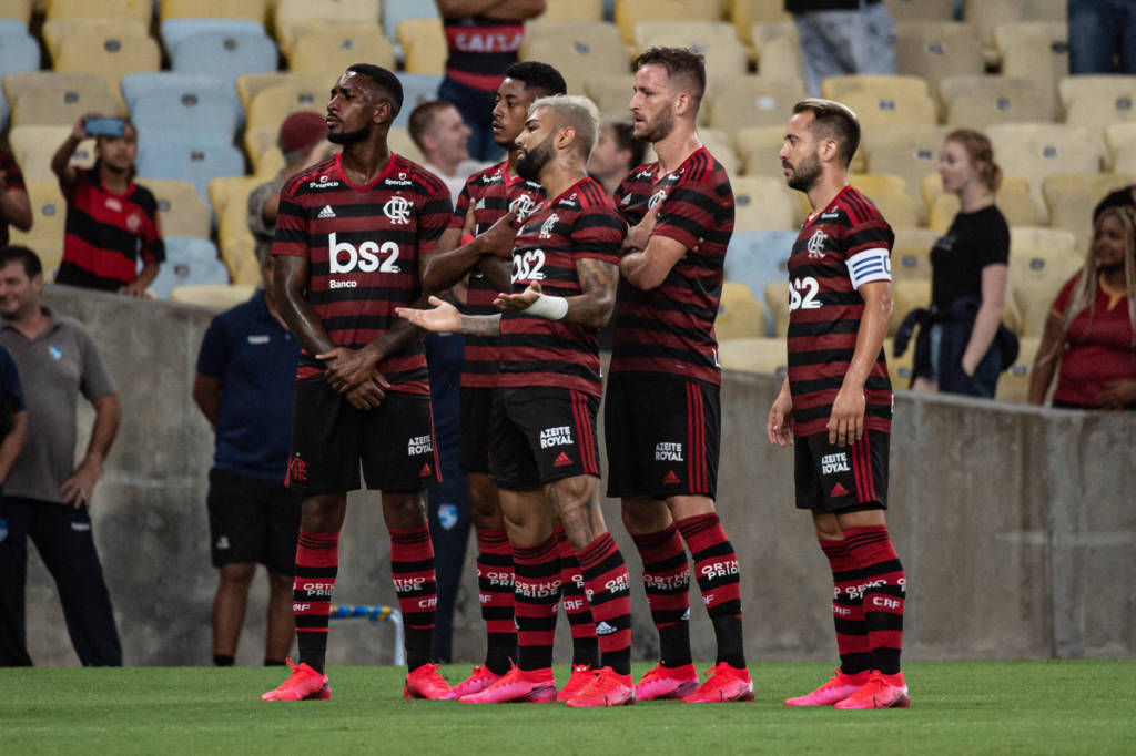 Flamengo acerta empréstimo de Rafael Santos com Apoel