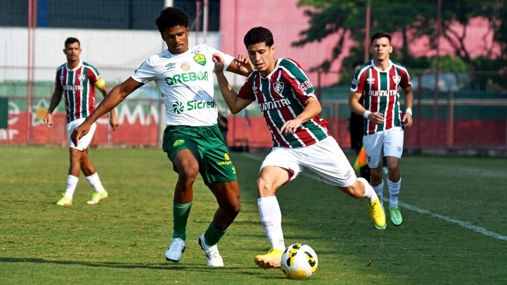 Palmeiras busca empate com um a menos contra o Fortaleza e segue líder do  Brasileirão