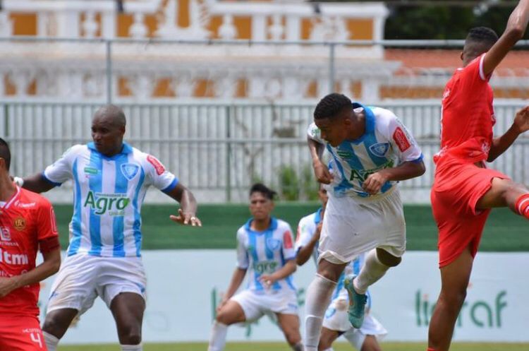 Brasil perde da Argentina no Maracanã e amarga 1ª derrota em casa